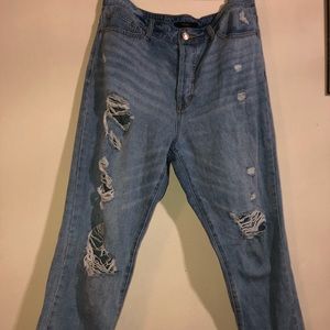 F21 Distressed Jeans